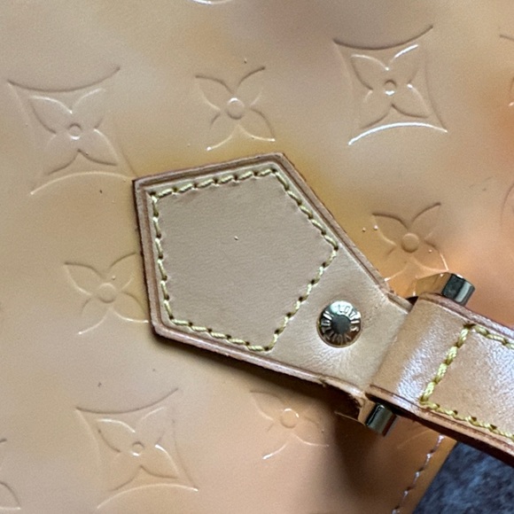 Louis Vuitton Light orange Vernis Houston Embossed Tote - Picture 8 of 14